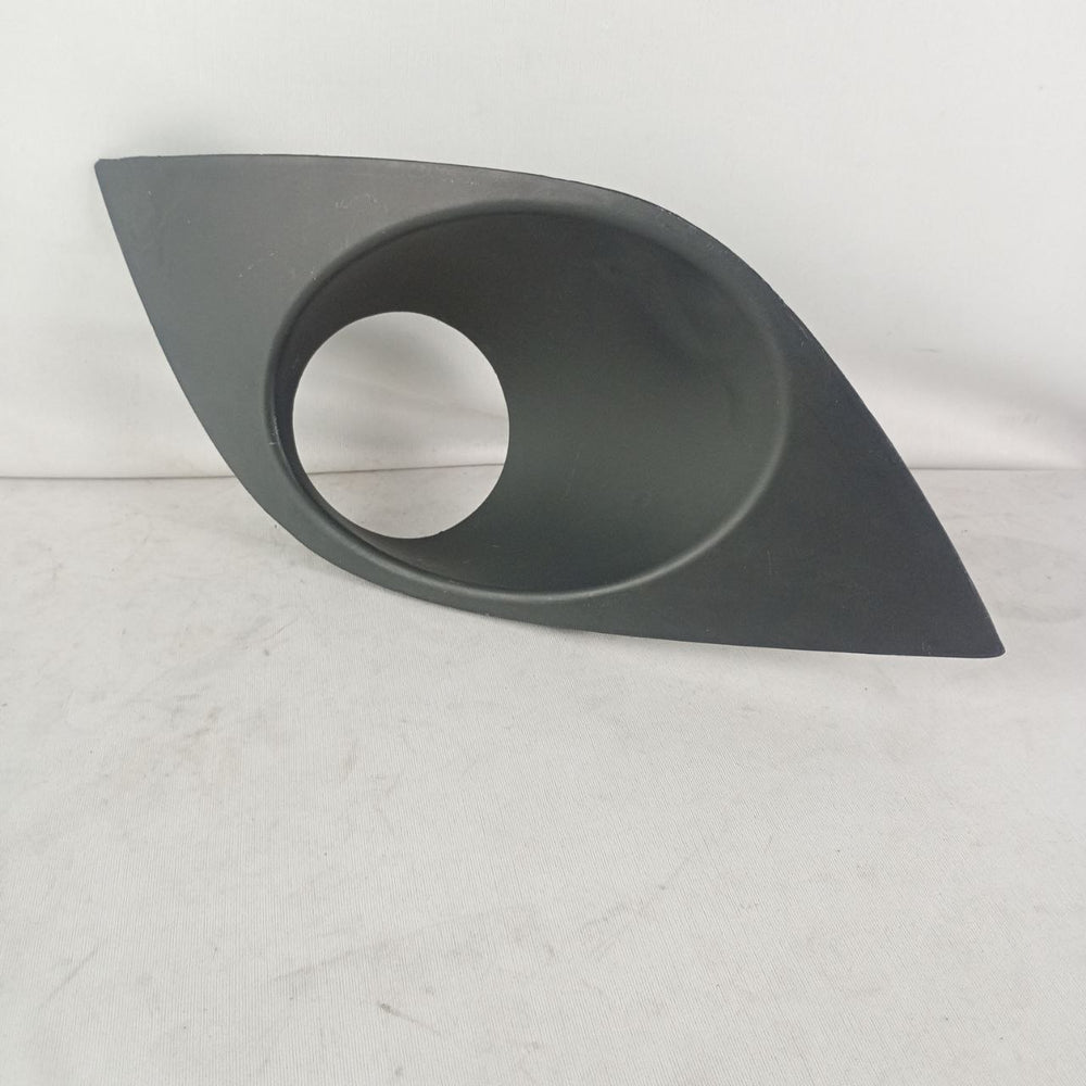 Moldura Farol Milha Dir Fiat Palio 2012/2017 Nova