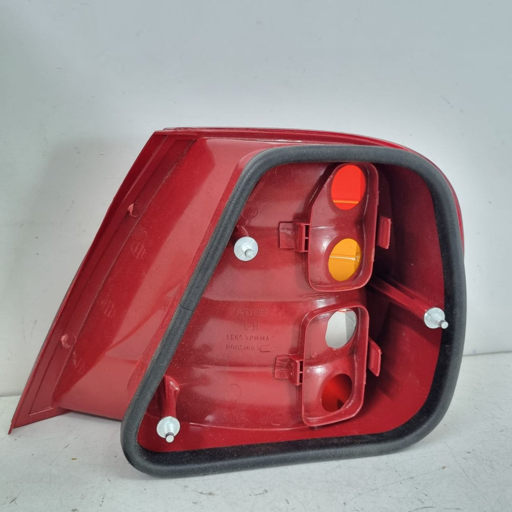 Lanterna Tras Dir Fiat Siena 2001/2005