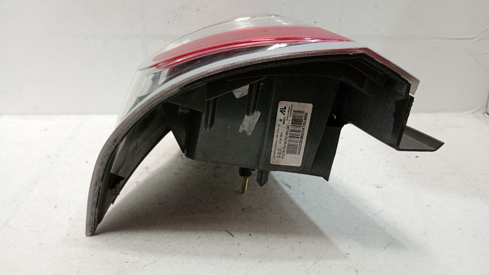Lanterna Tras Esq Renault Sandero Stepway 2011/2014