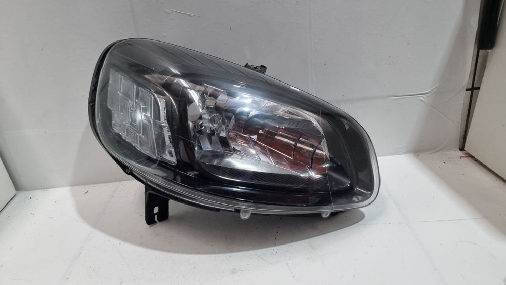 Farol Diant Esq Fiat Uno Mascara Negra 2011/2023