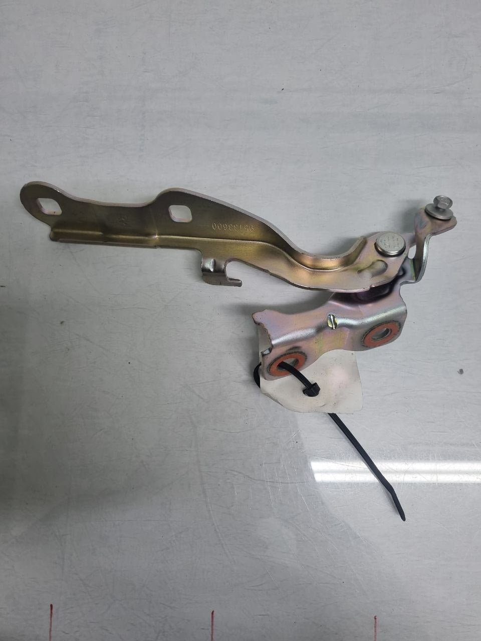 Dobradiça Capô Direita Chevrolet Cruze 2012/2016 Nova