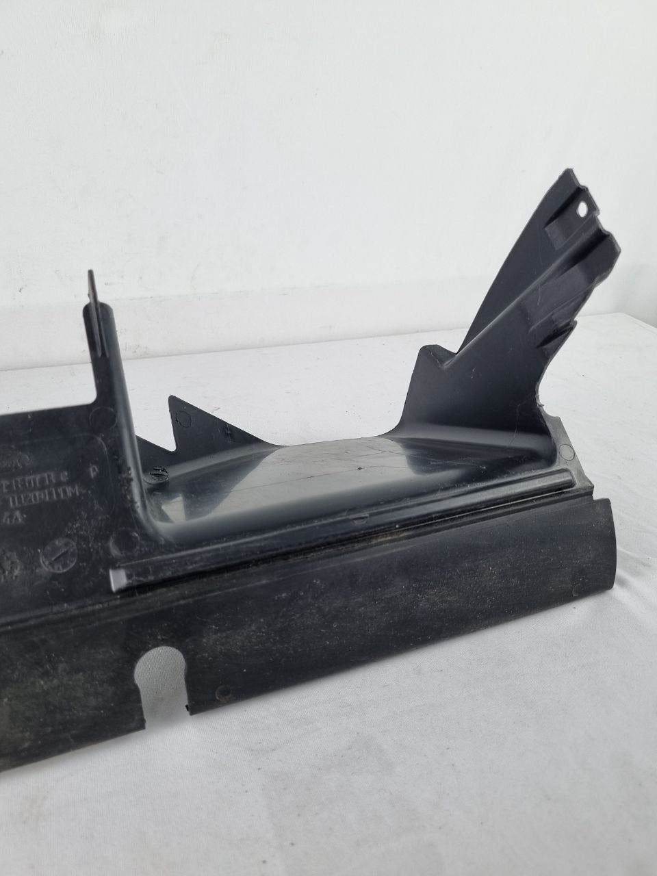 Defletor Radiador Esq Ford Focus 2008/2013