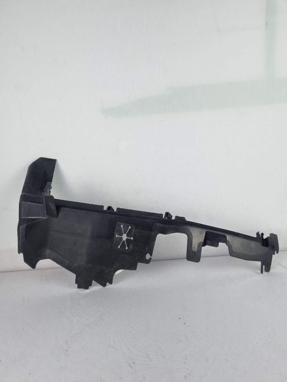 Defletor de Ar Esq Volkswagen Polo 2017/2024