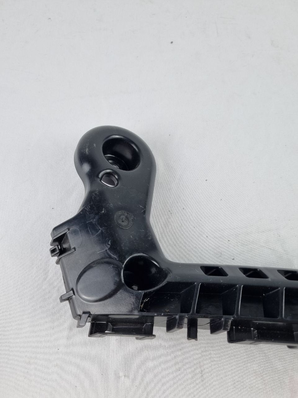 Suporte Fixação Para-choque Diant Esq Toyota Corolla 2019/2024
