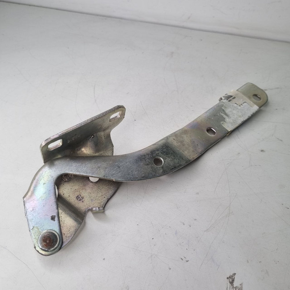 Dobradiça Capo Diant Fiat Uno Drive 2016/2024