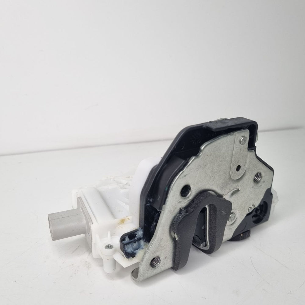 Fechadura Porta Traseira Esquerda VW Fox 2015/2021 Nova
