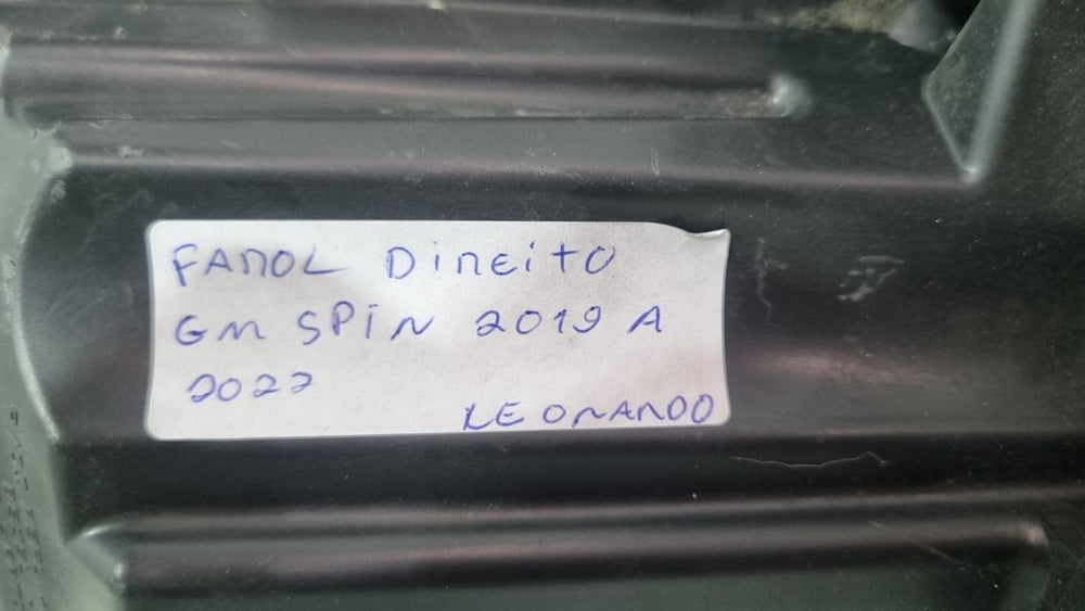 Farol lado direito sem léd Chevrolet spin 2018 a 2023