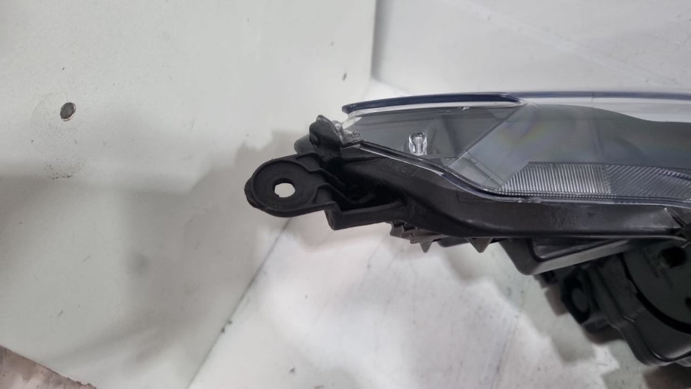 Farol Diant Esq Toyota Corolla Cross 2022/2024