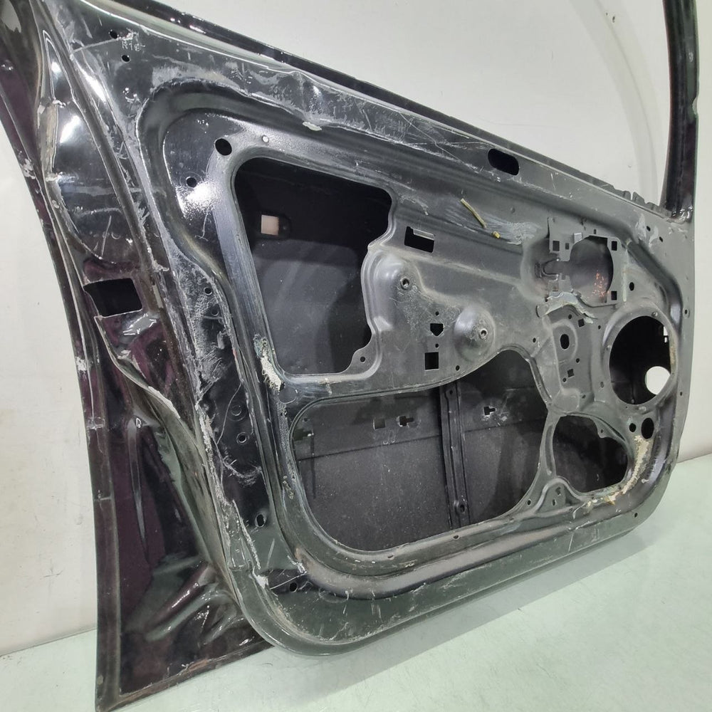 Porta Diant Dir VW Polo 2018/2023 Usada
