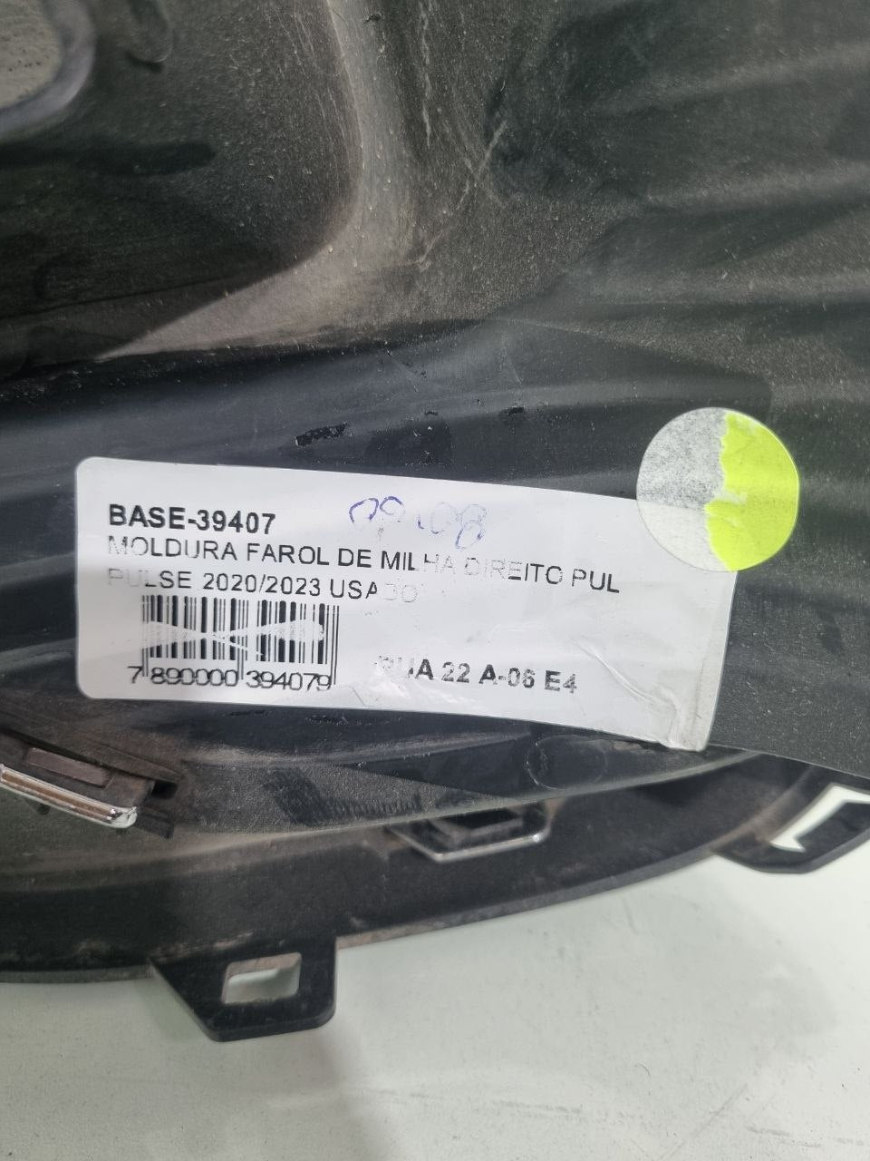 Moldura Farol de Milha Direito Fiat Pulse 2020/2023 Usado