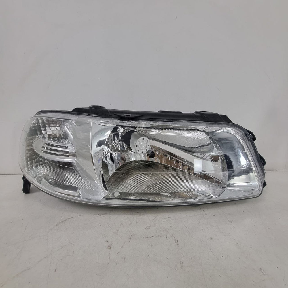 Farol Diant Dir Volkswagen Gol/Parati/Saveiro G3 1999/2004