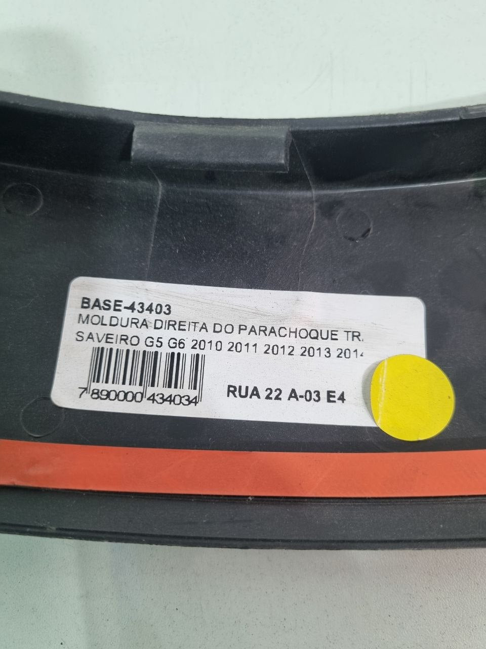 Moldura Parachoque Tras Dir Volkswagen Saveiro G5 G6 2010/2014
