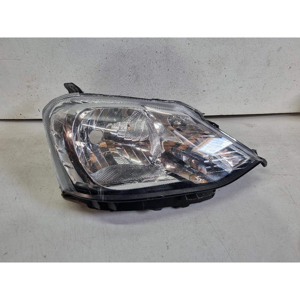 Farol Dir. Máscara Negra Toyota Etios 2015/2019 Recuperado Direito/passageiro