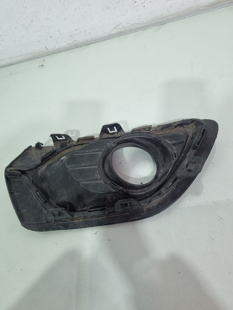Moldura Milha Diant Esq Renault Logan 2016/2019