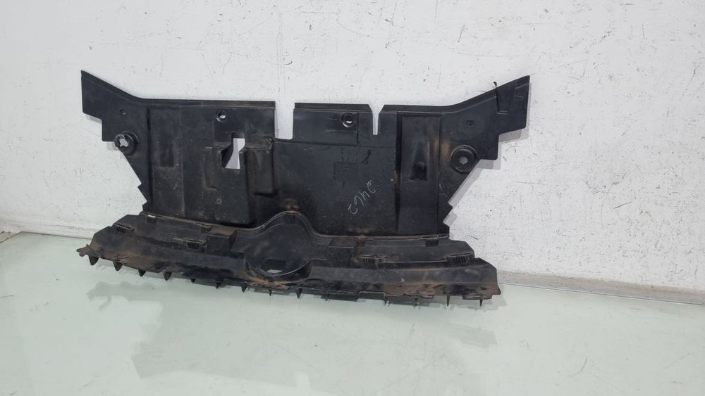 Moldura Suporte Grade Diant Superior Fiat Toro 2016/2021