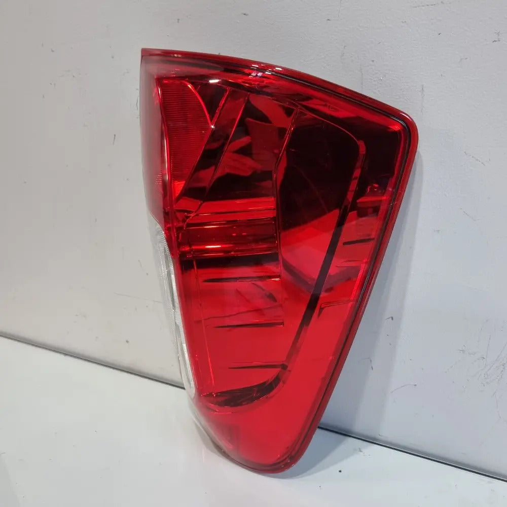 Lanterna Do Lado Direito Nissan Frontier Modelos 2017/2021