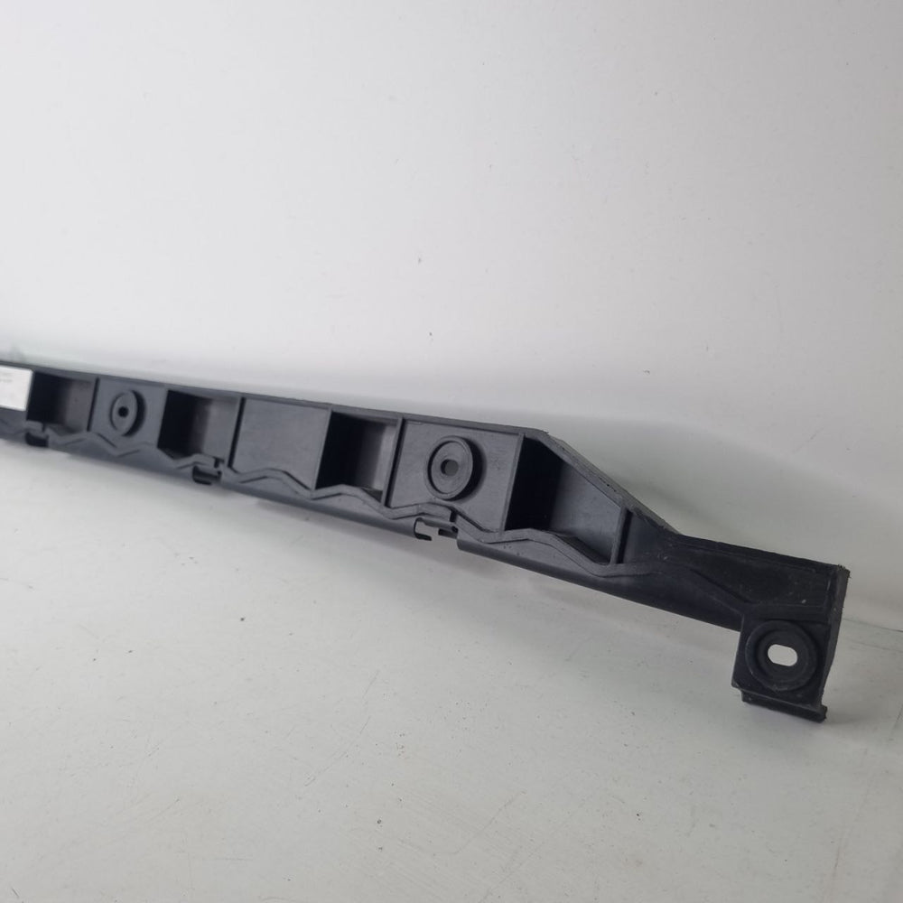 Guia Parachoque Tras Volkswagen Fox 2010/2014