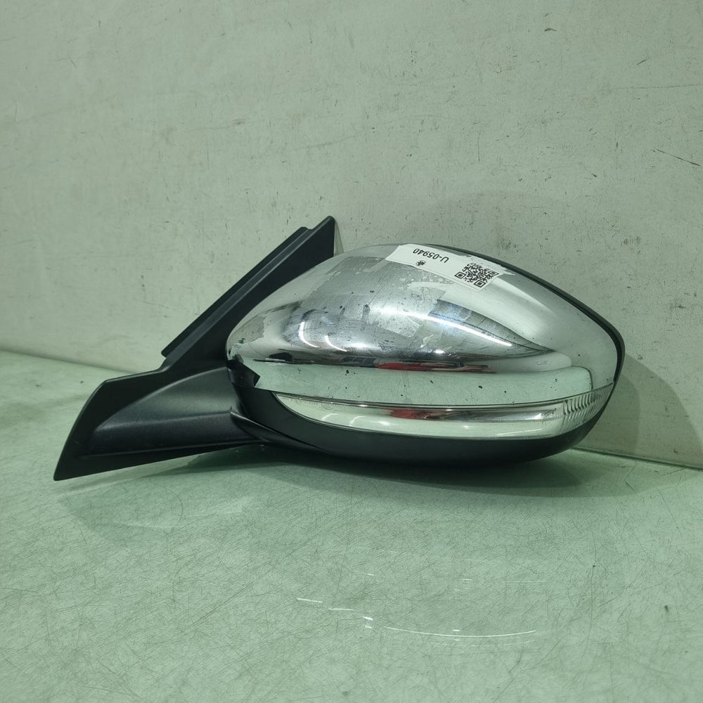 Retrovisor lado esq peugeot 208 ano 2020 a 2024