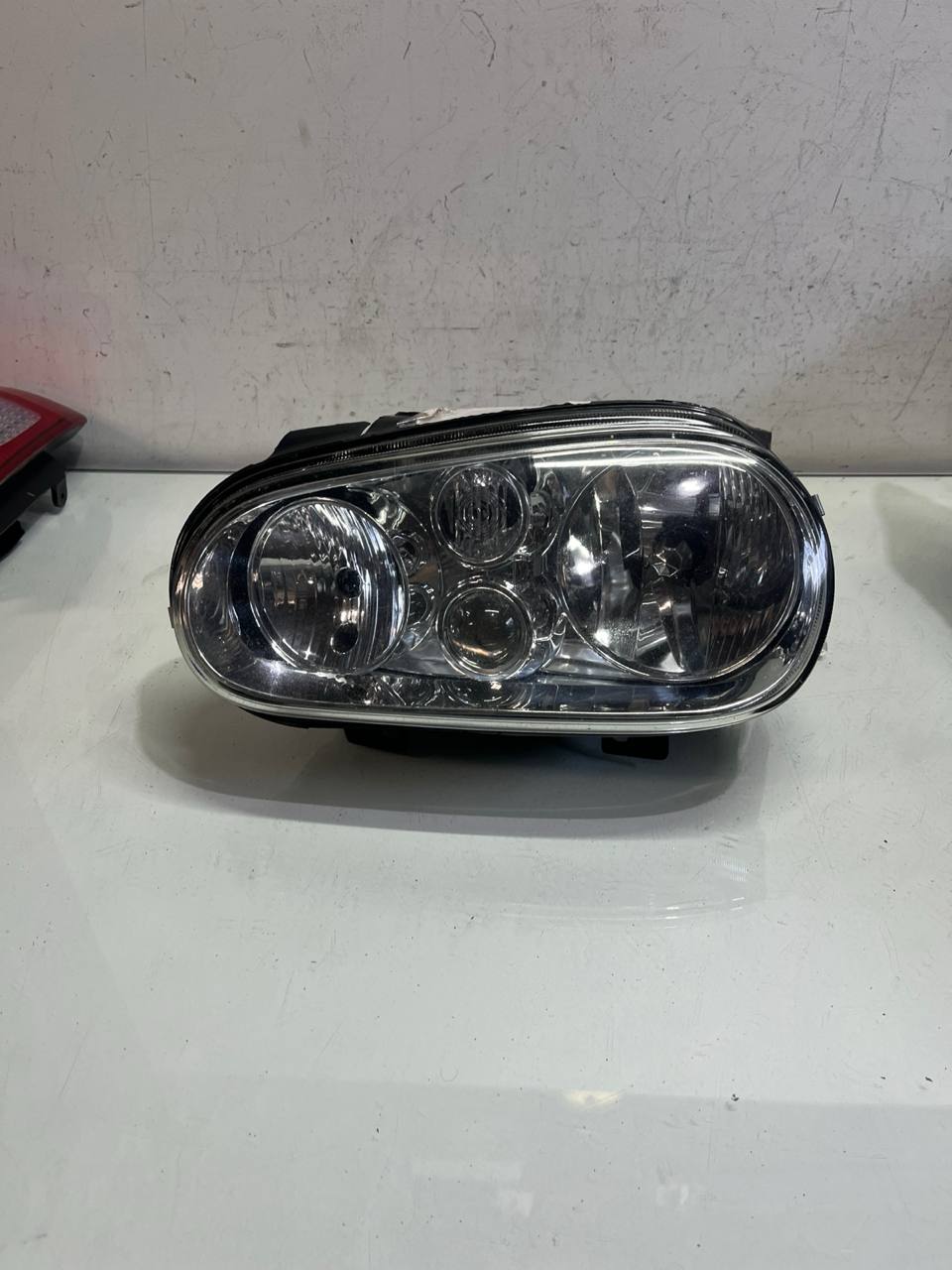 Farol Dianteiro Esq Volkswagen Golf 1999/2006 - Original