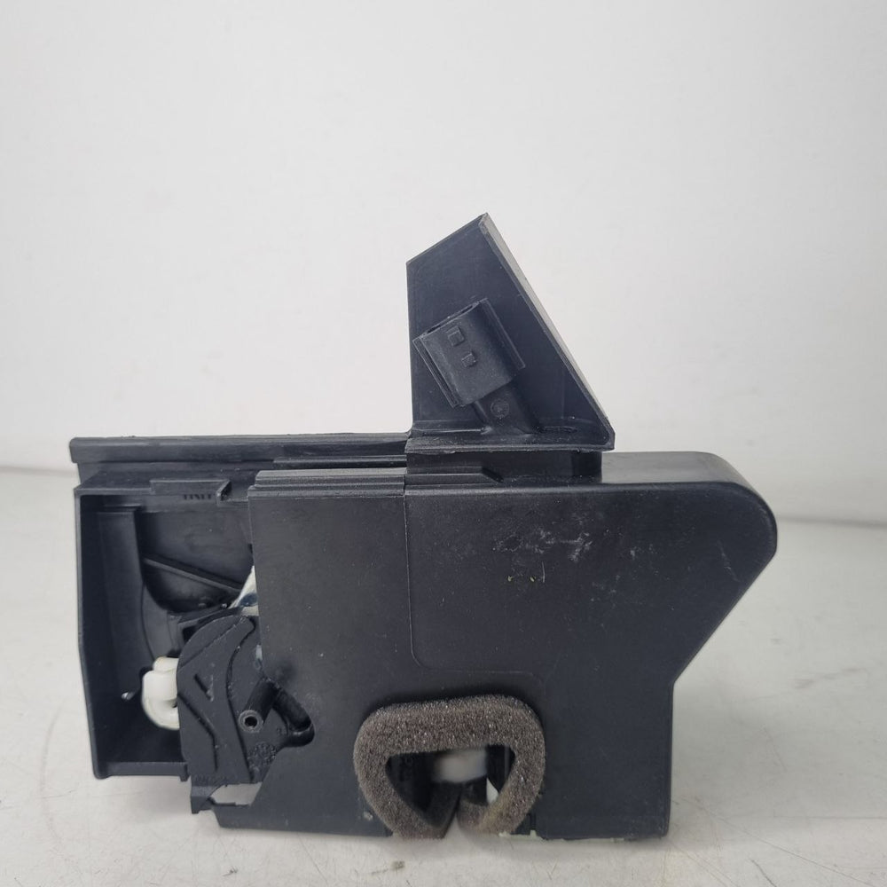 Fechadura Tras Volkswagen Gol/Voyage/Fox/Polo 2008/2022