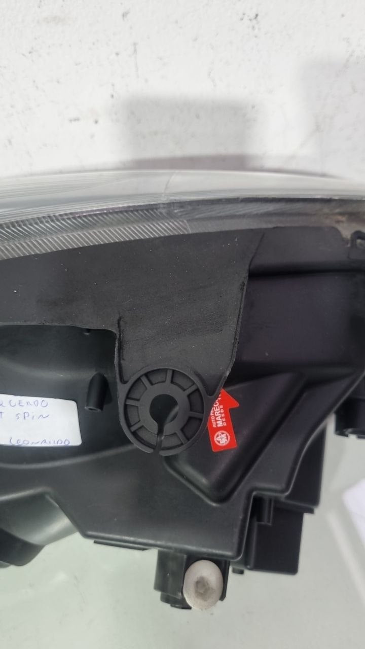 Farol Diant Esq GM Chevrolet Spin 2013/2018 Usado