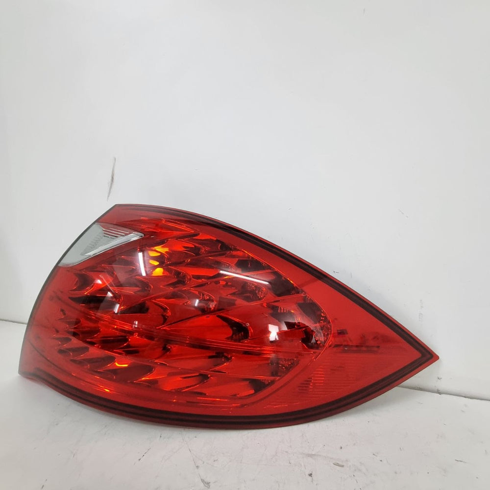 Lanterna Tras Direita Porsche Cayenne 2010/2014