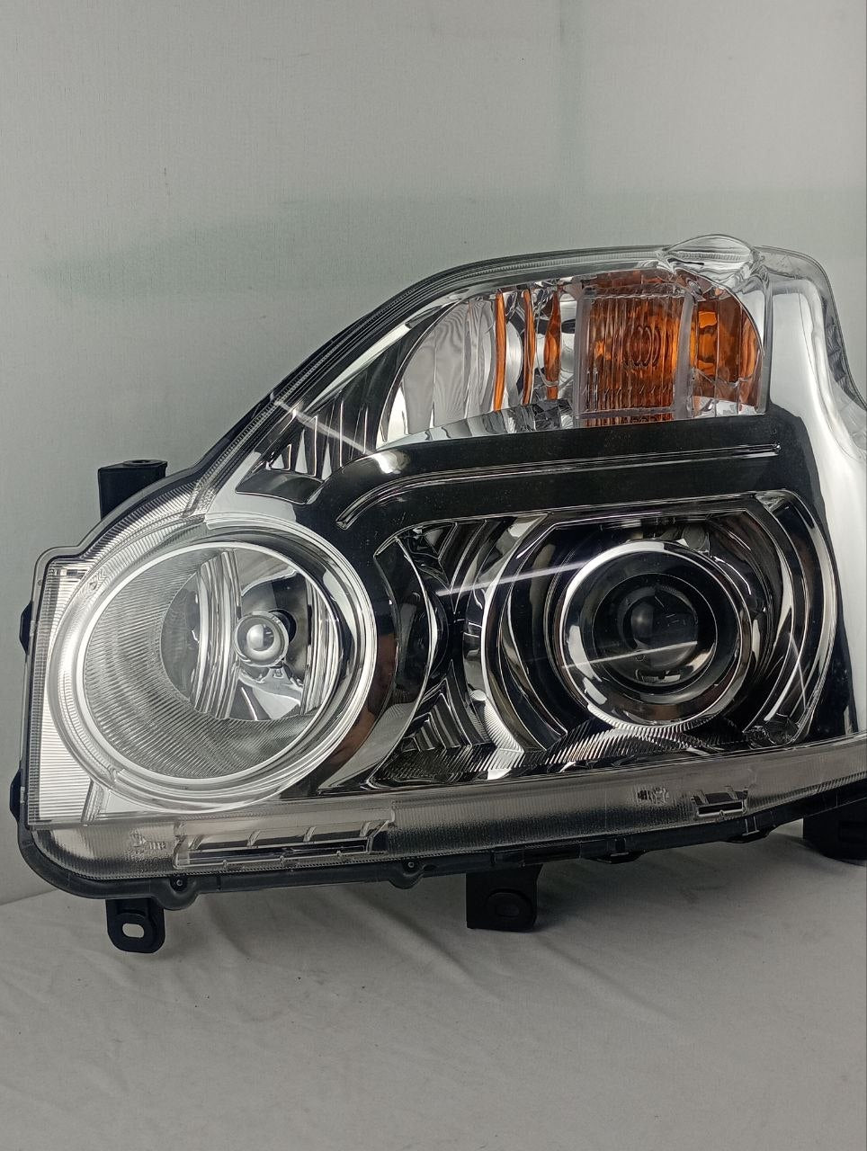 Farol lado esquerdo Nissan x-trail t31, 2007 a 2012