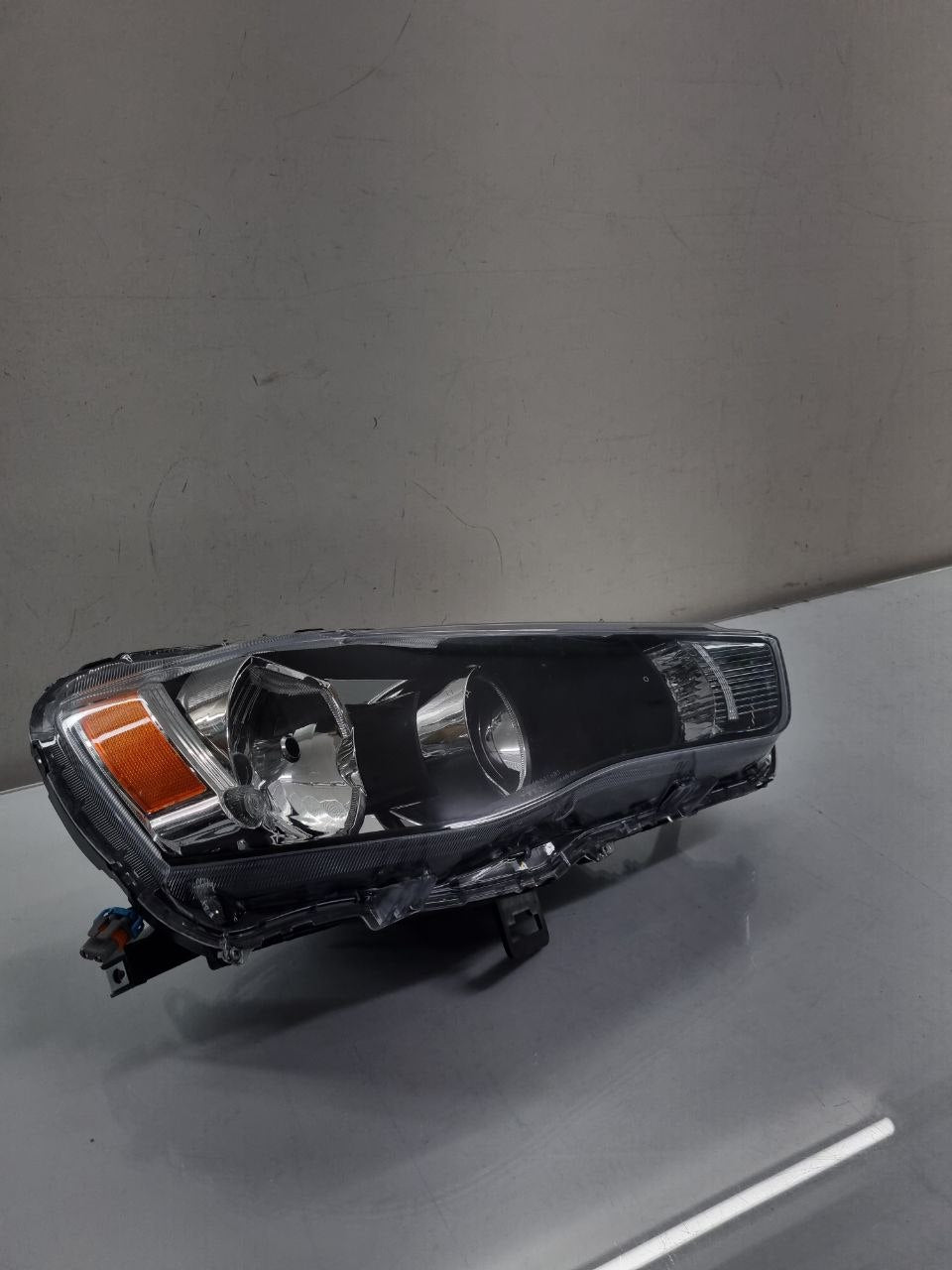 Farol lado direito outlander 2010 a 2013