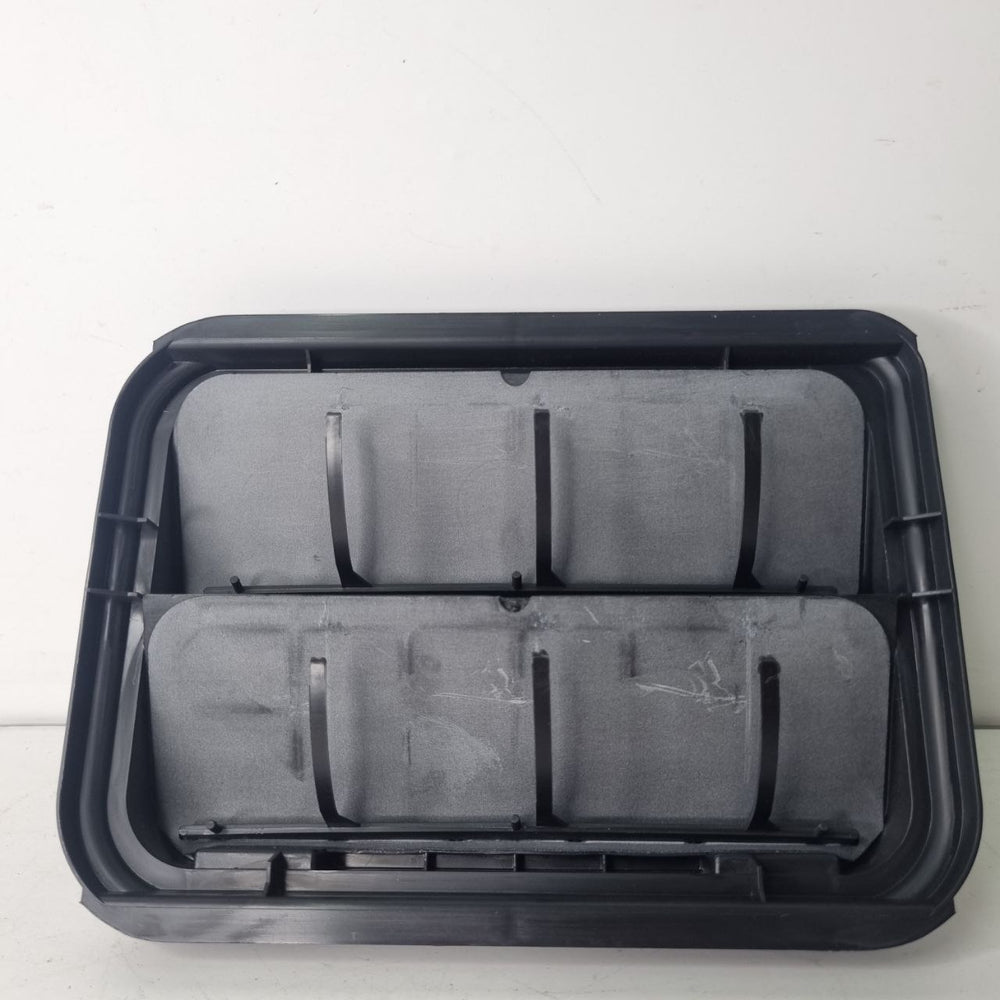 Difusor de Ar Carroceria Esq Renault Captur 2018/2021