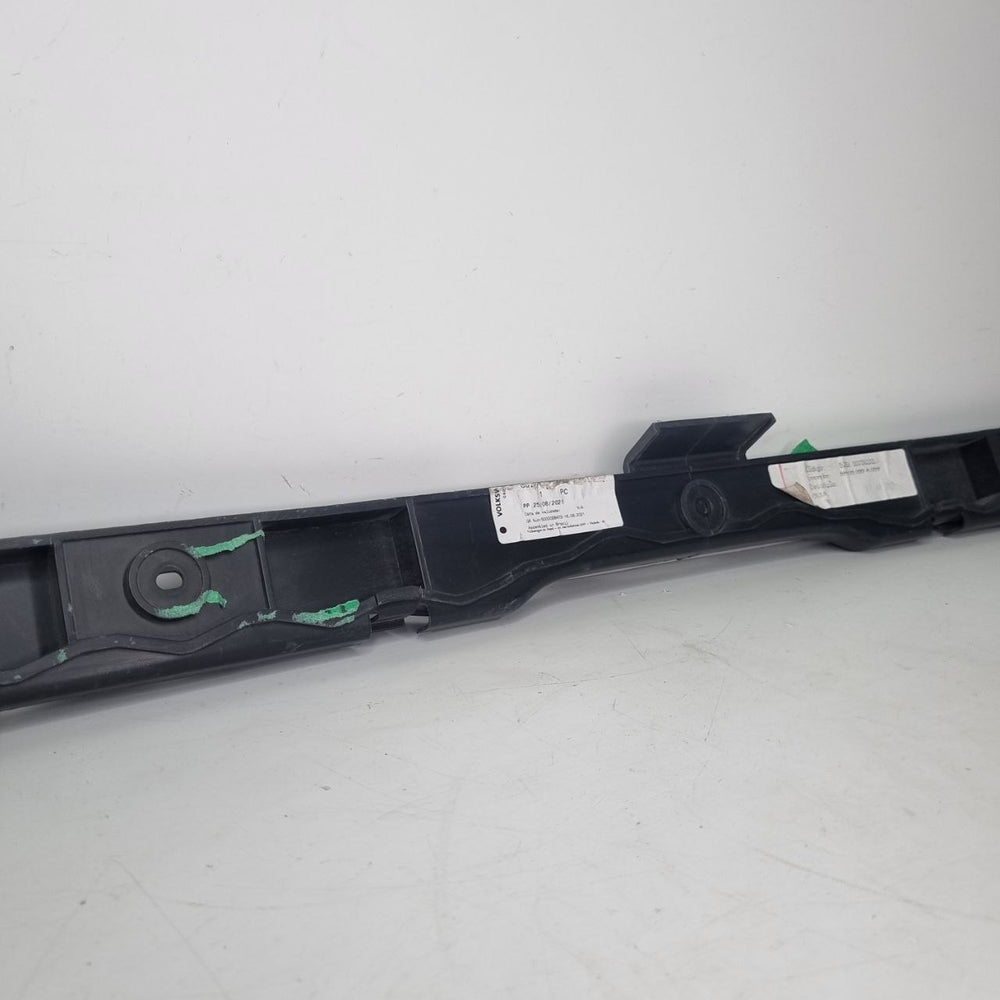 Guia Parachoque Tras Volkswagen Fox 2010/2014
