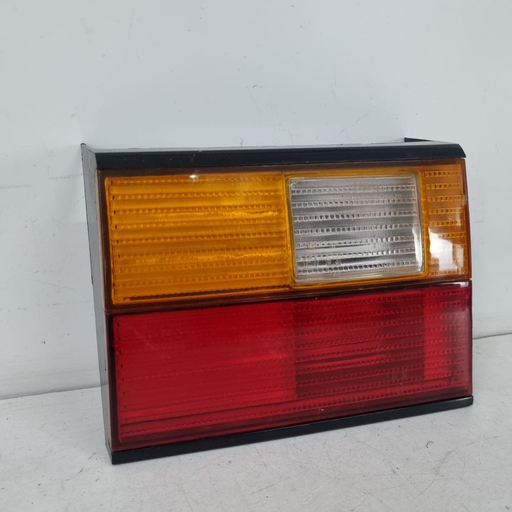 Lanterna Tras Esq Volkswagen Santana 1991/1998
