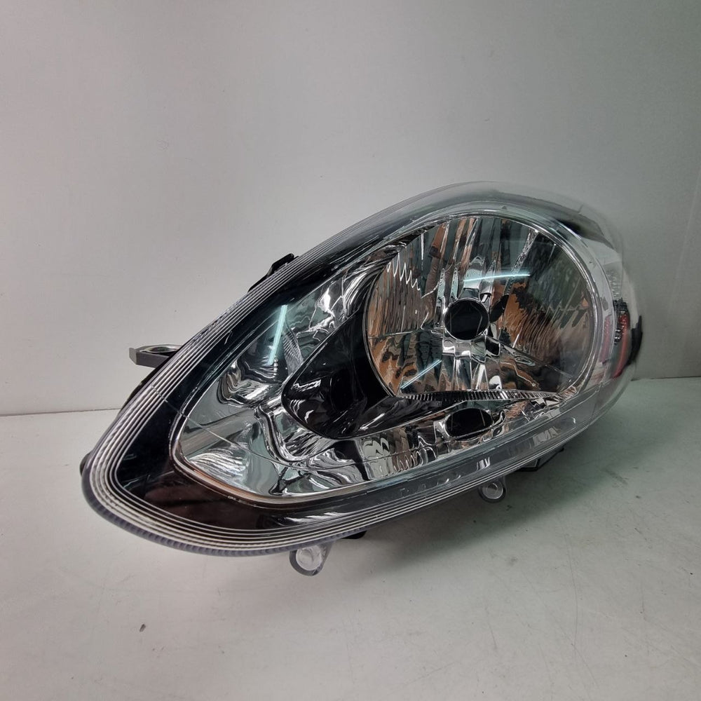 Farol Diant Esq Cromado Fiat Punto 2013/2018