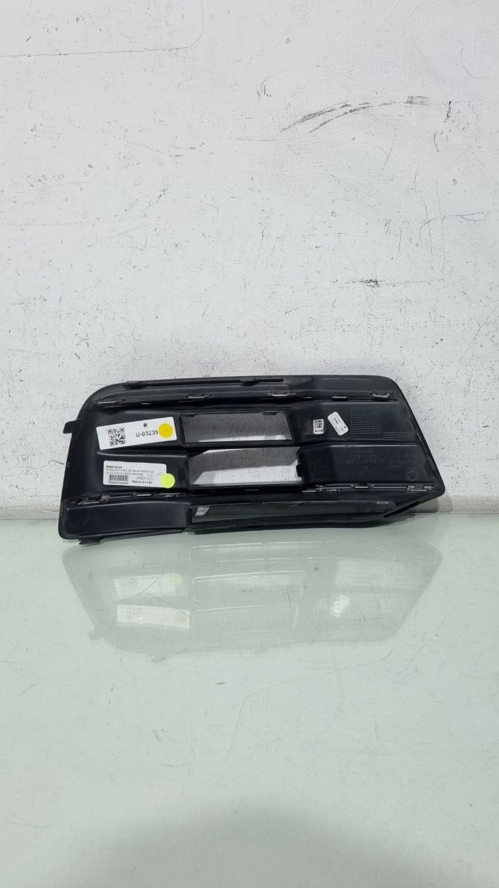 Moldura Farol de Milha Direita Audi Q5 2016/2018 Usado
