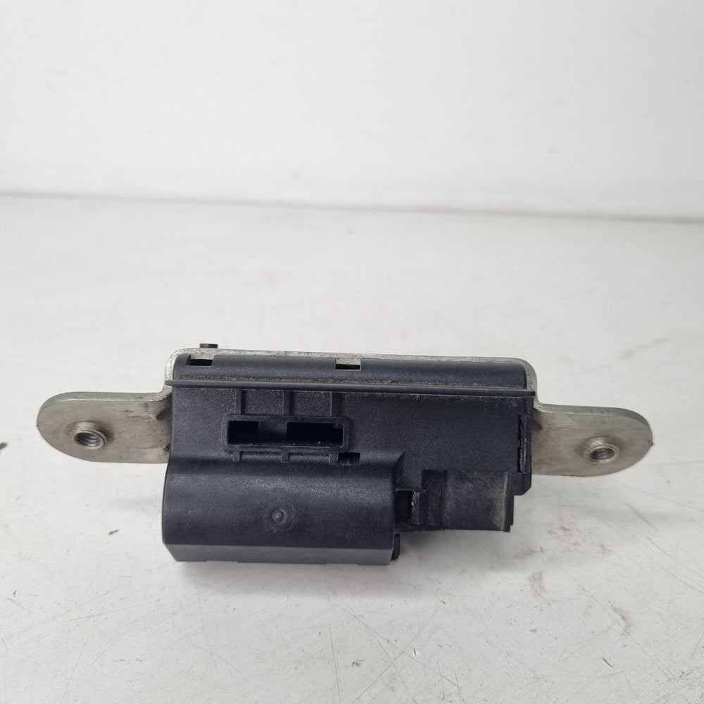 Fechadura Tampa Traseira Elétrica Fiat Idea 2011/2016