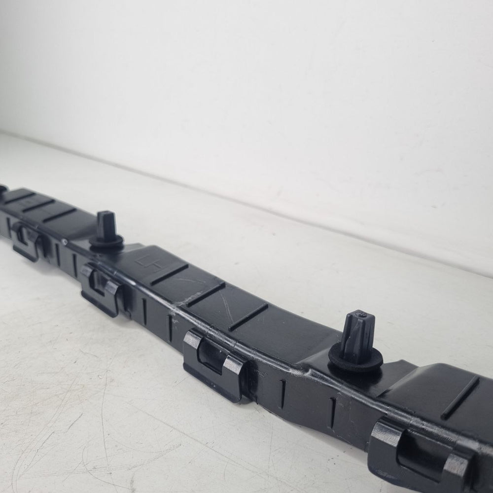 Guia Para-choque Tras Esq Hyundai ix35 2010/2017