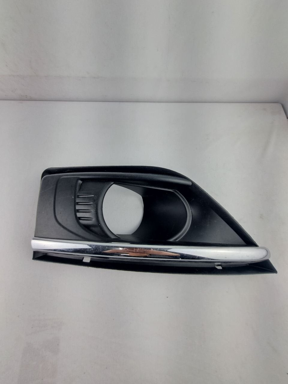 Moldura Milha Esq Citroen C4 Picasso 2012/2015 - Original