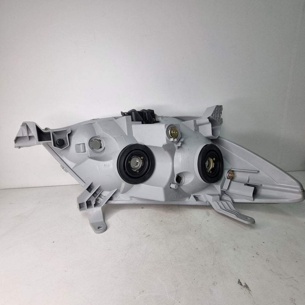 Farol Diant Esq TYC Toyota Hilux SW4 2005/2008