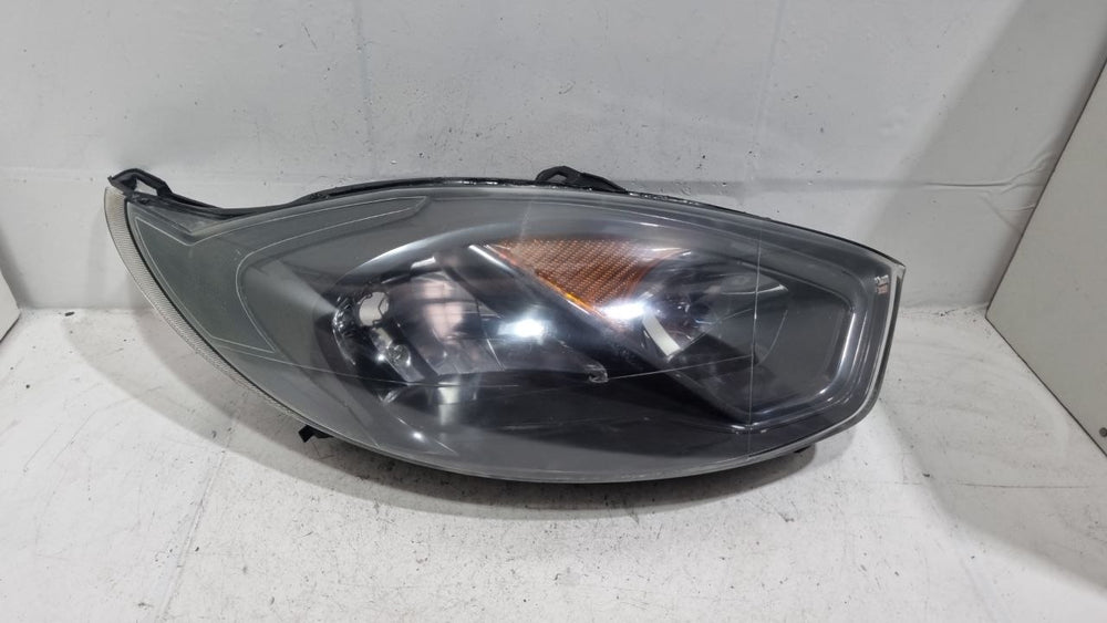 Farol Diant Dir Ford Fiesta 2011/2014