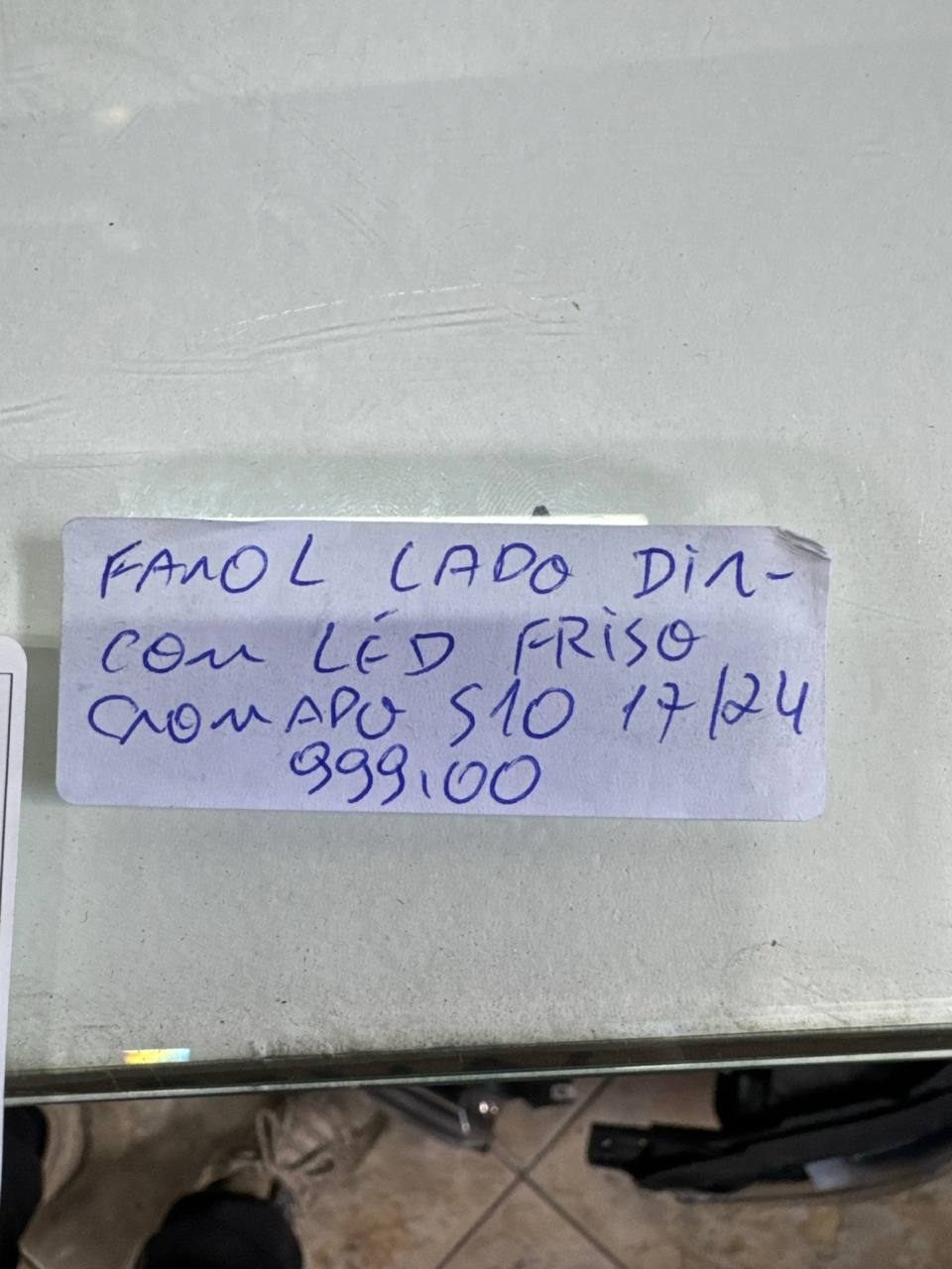 Farol Lado Direito S10 com LED Friso Cromado S10 2017/2024 Usado