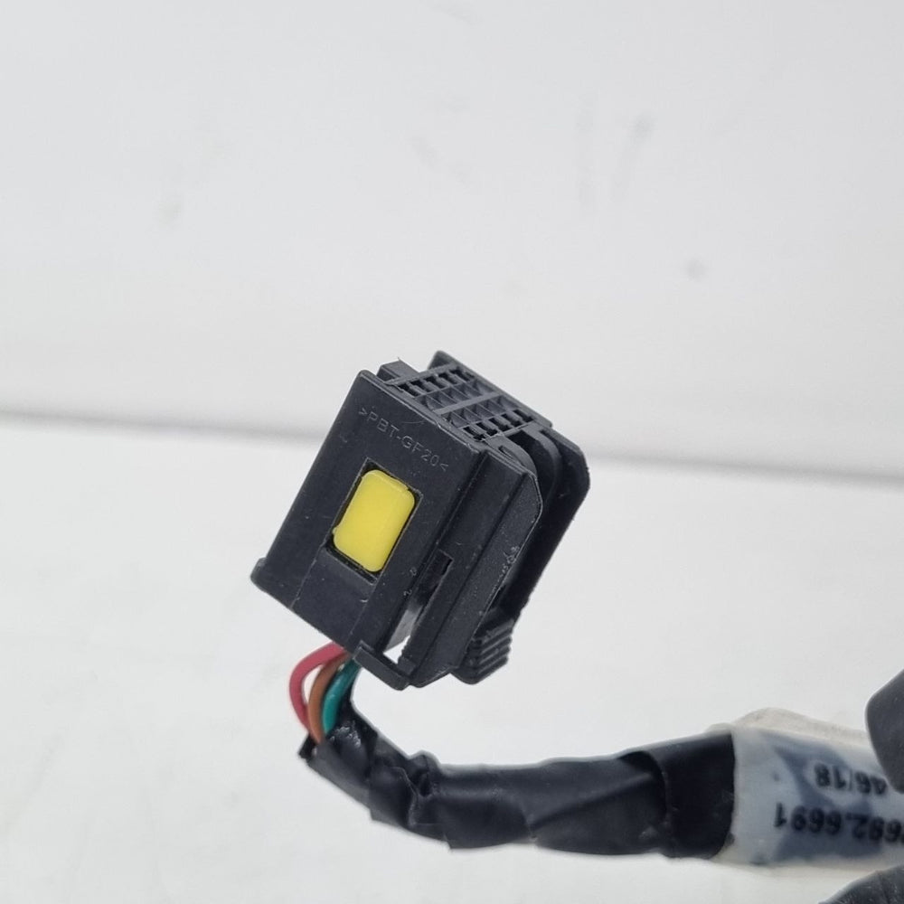 Retrovisor Esquerdo Chevrolet Tracker 2013/2016