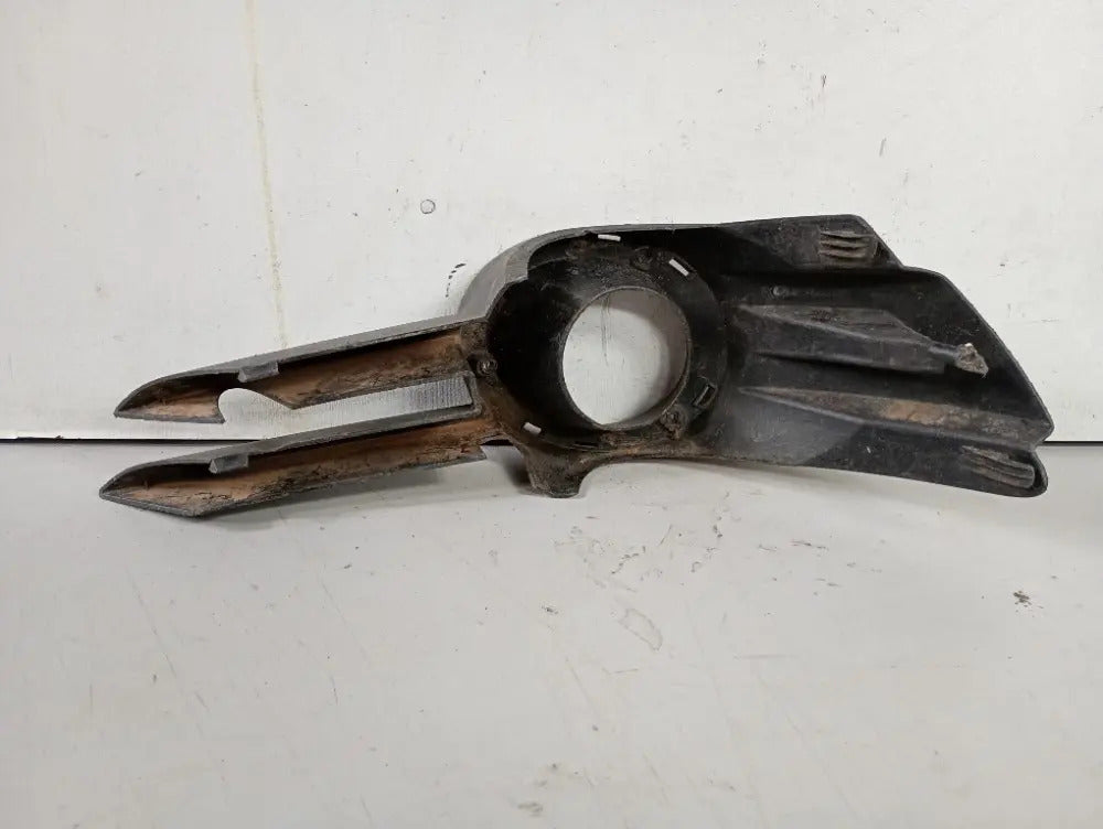 Moldura Direita Vw Golf 2012/2014.