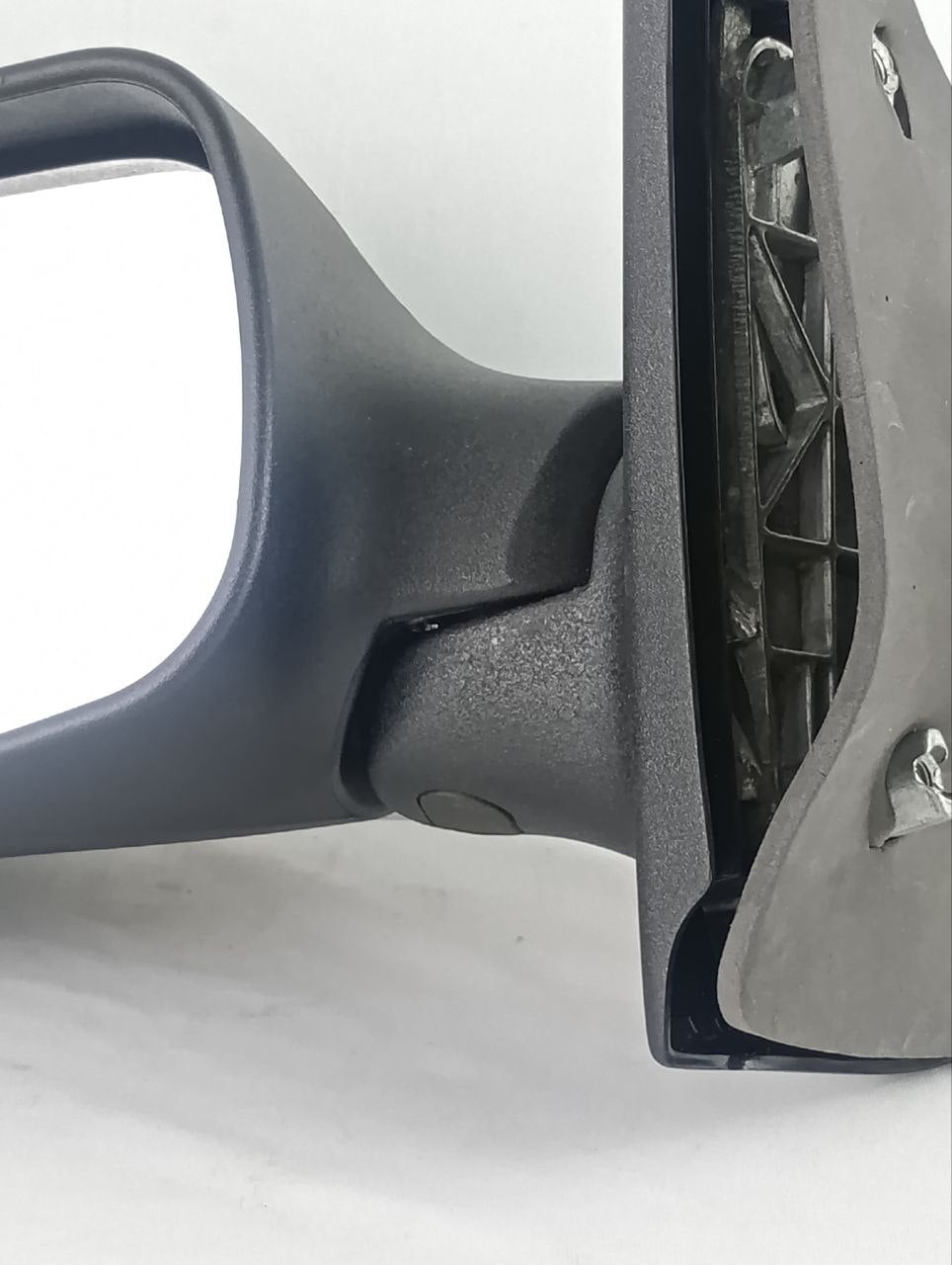 Retrovisor esq manual palio 4 portas 2000 a 2004