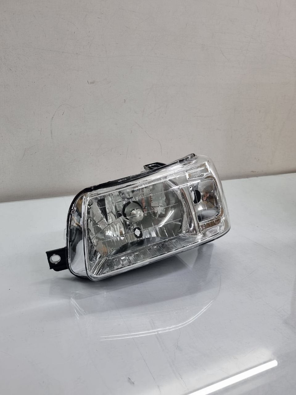 Farol Diant Esq Fiat Uno Mille 2004/2013