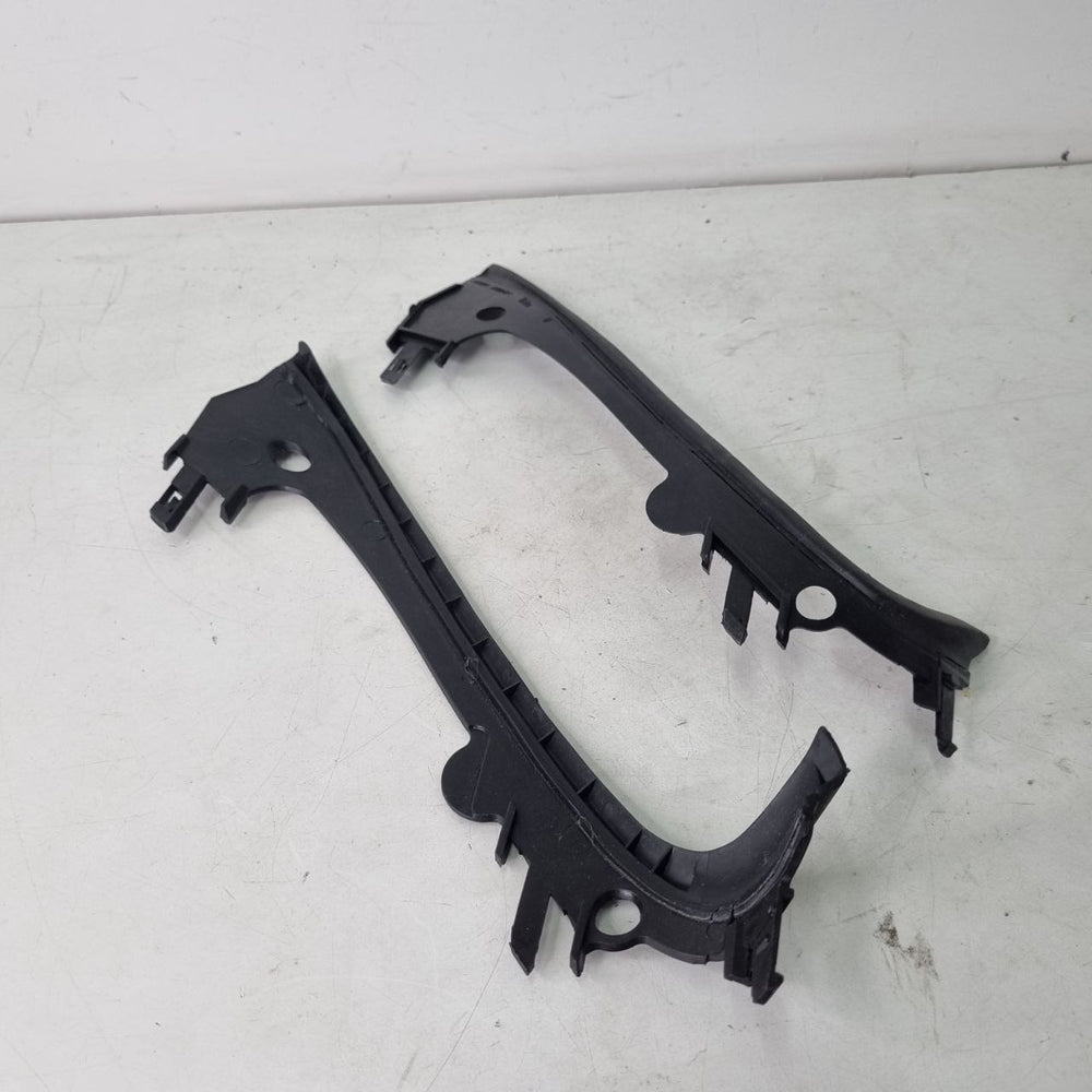 Suporte Guarnição Farol Diant Renault Scenic 1999/2003
