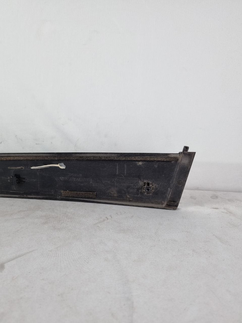 Moldura Acabamento Coluna Porta Peugeot 208 2021/2024 Nova
