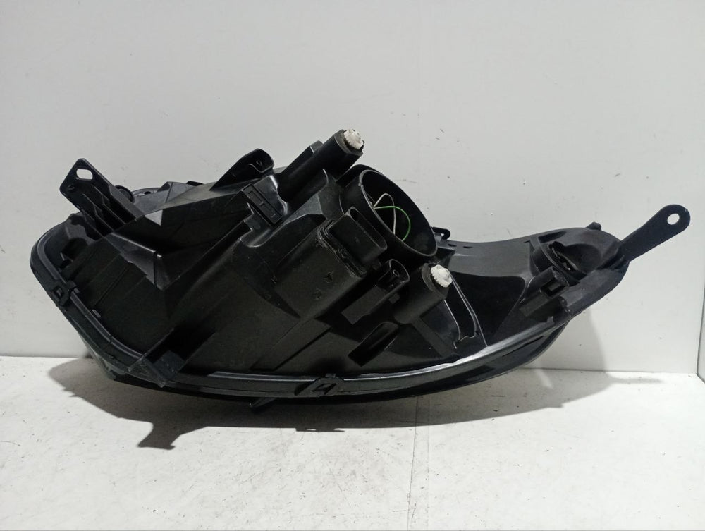 Farol lado direito Eco sport 2013 a 2016