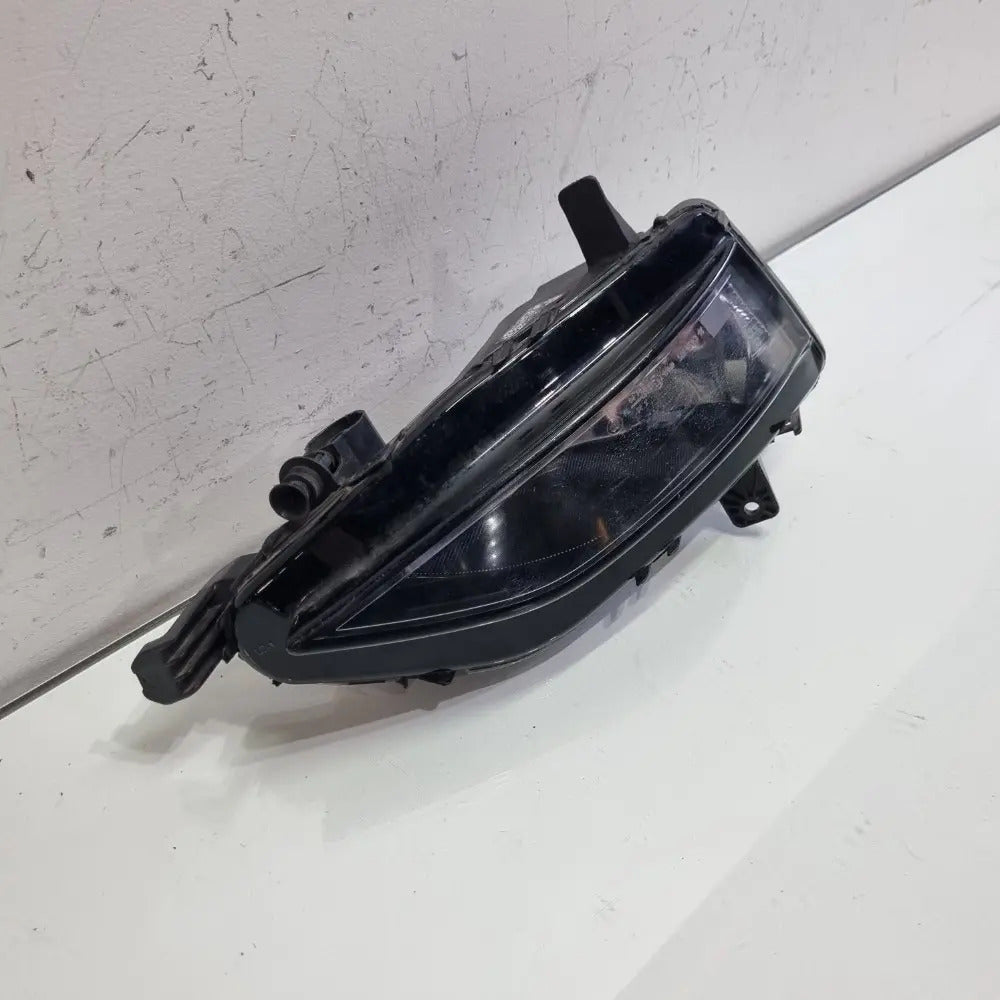 Farol De Milha Do Lado Esquerdo Volkswagen Jetta 2018/2021