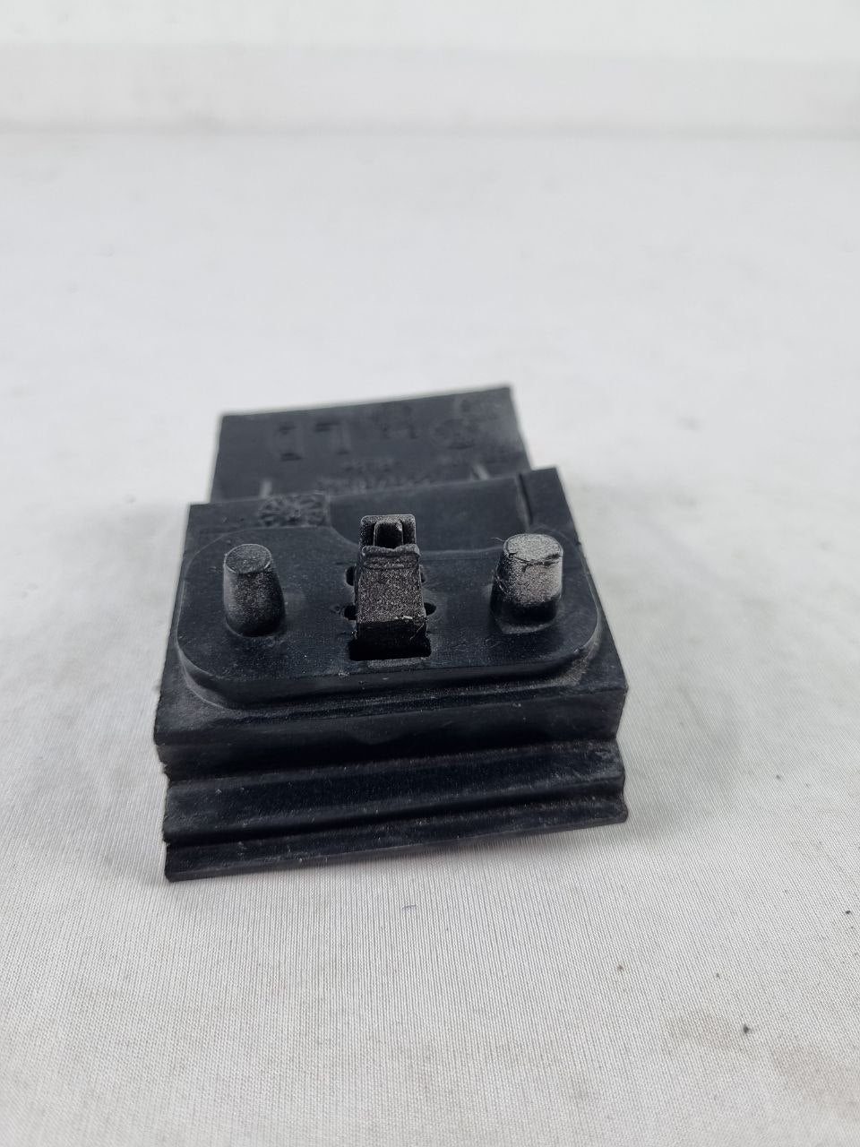 Retentor Deslizante Para-choque Diant Dir GM Corsa 2000/2012