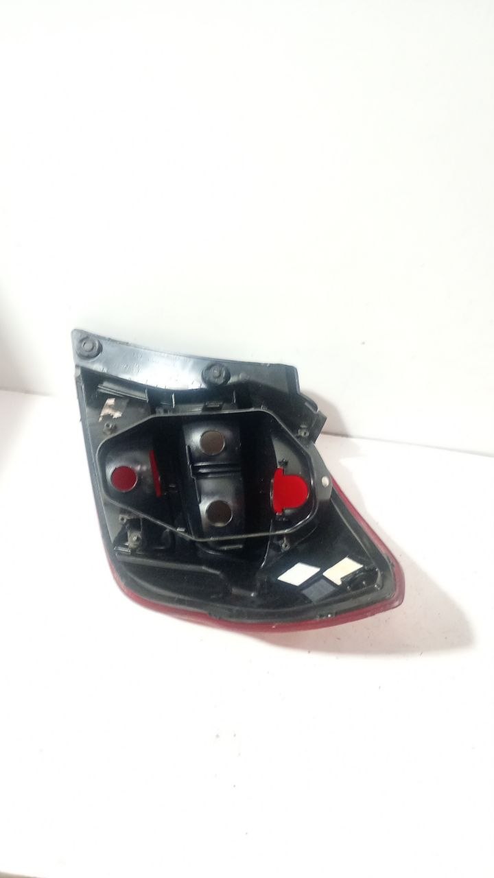 Lanterna traseira esq Ford ka hatch 2015 a 2018