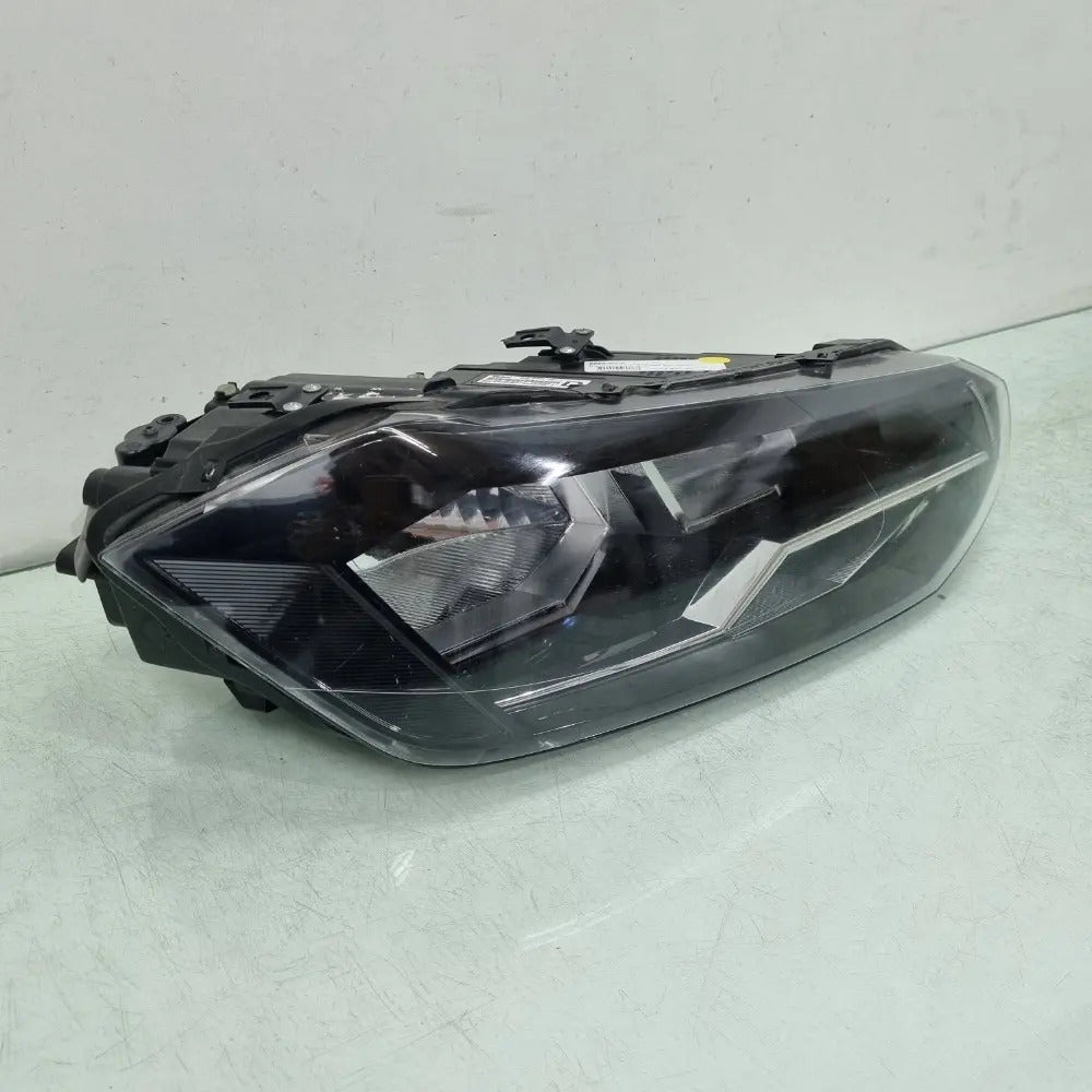 Farol Lado Direito Led Volkswagen Polo 2016/2019 Recuperado.